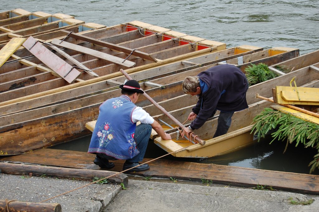 Příprava vorů (Preparing rafts) by Jiří Ježek