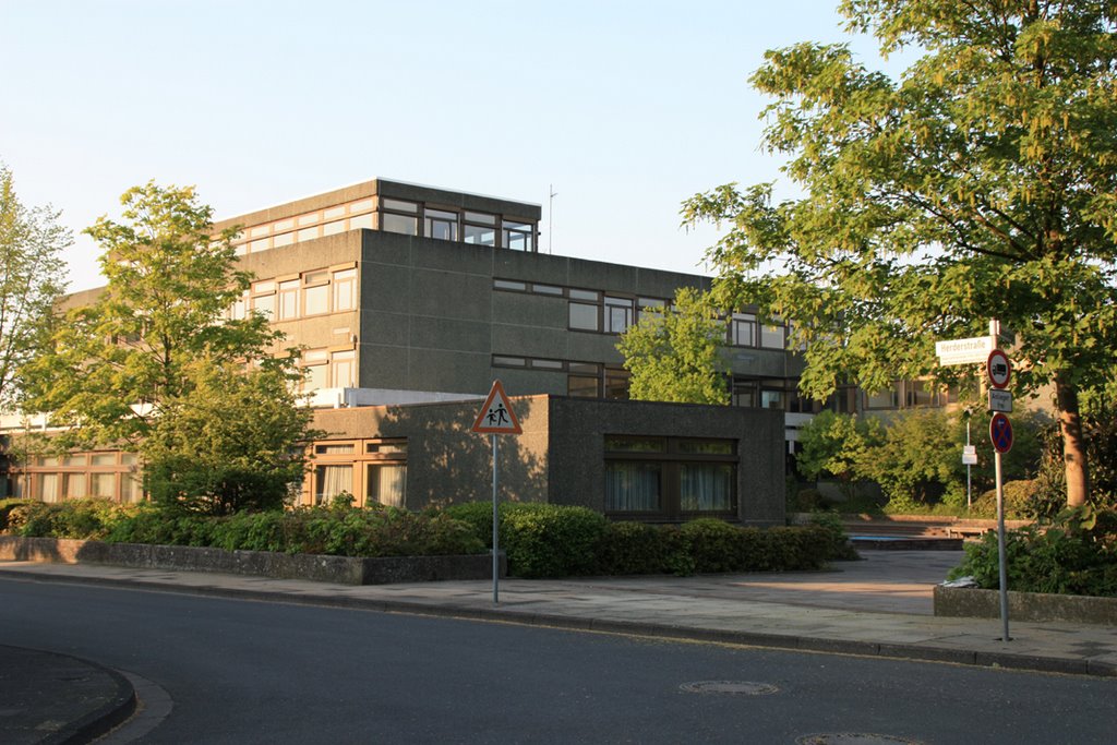 Gymnasium Borghorst - Blick von der Herderstraße by Montelukast