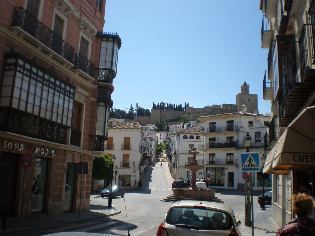 Plaza de San Sebastian. by JF Perez