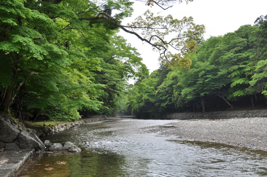 Isuzu-gawa River 五十鈴川 (2009.05.04) by k.takita