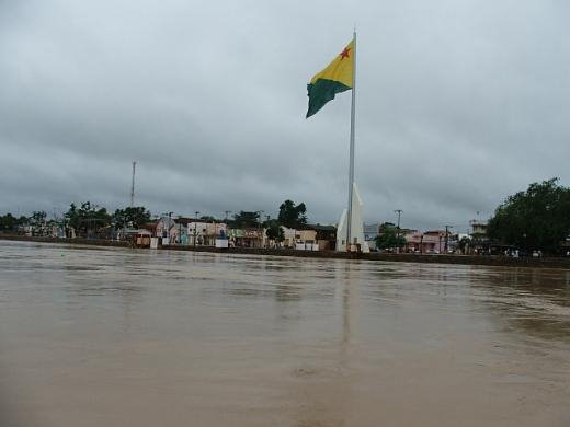 RIO ACRE EM ÉPOCA DE ENCHENTE by Jezaflu Jesus