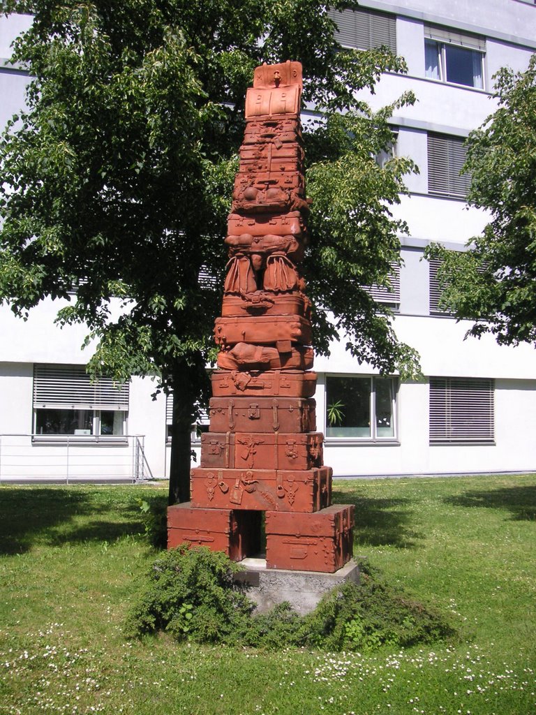 Skulptur im AVK by elkenschluefter