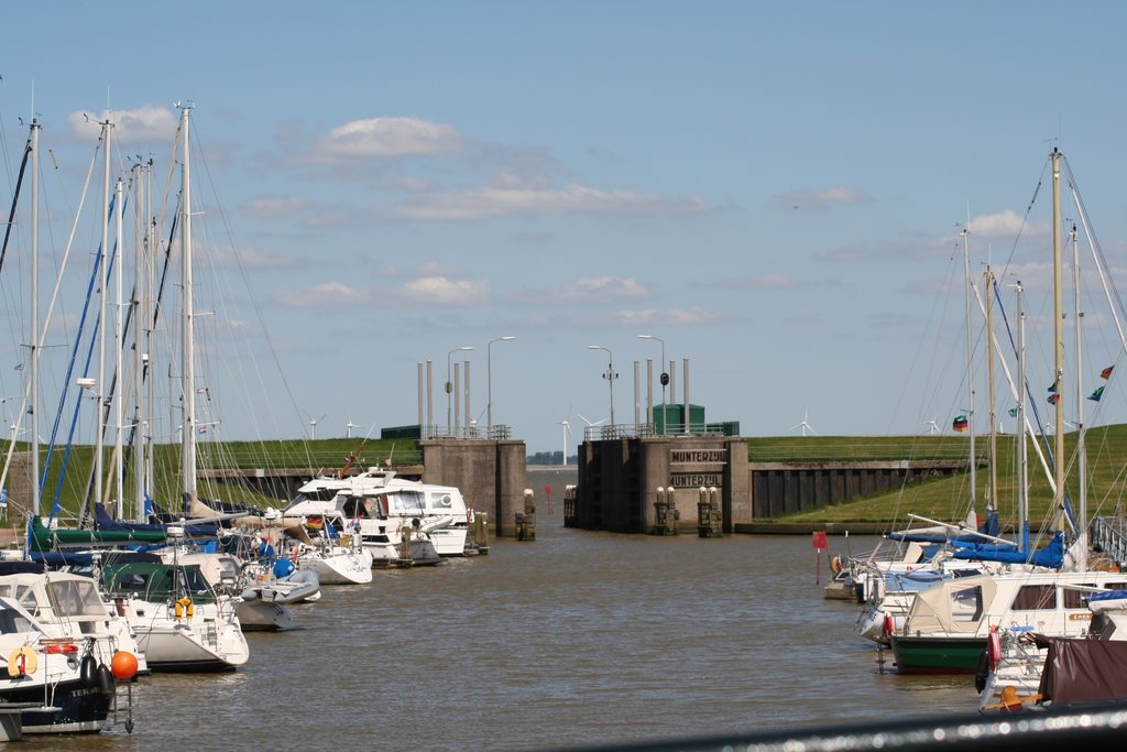 Haven Termunterzijl by Auko Mensinga