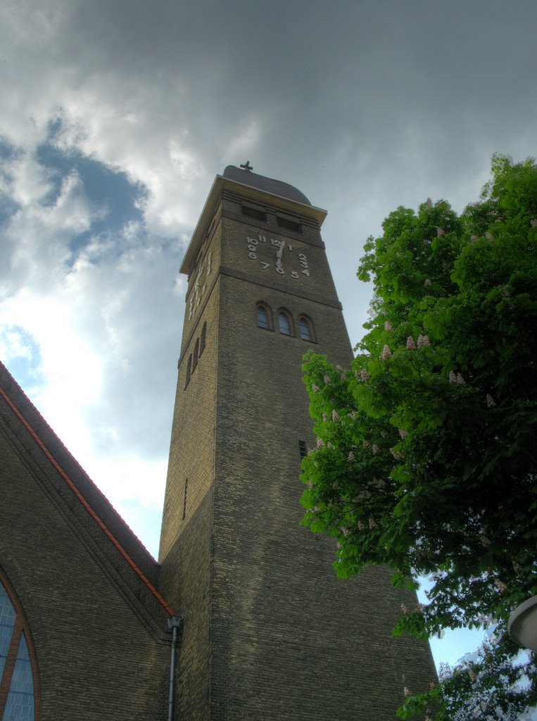 HDR Theresia Kerk 2, Strijp by R. Brouns