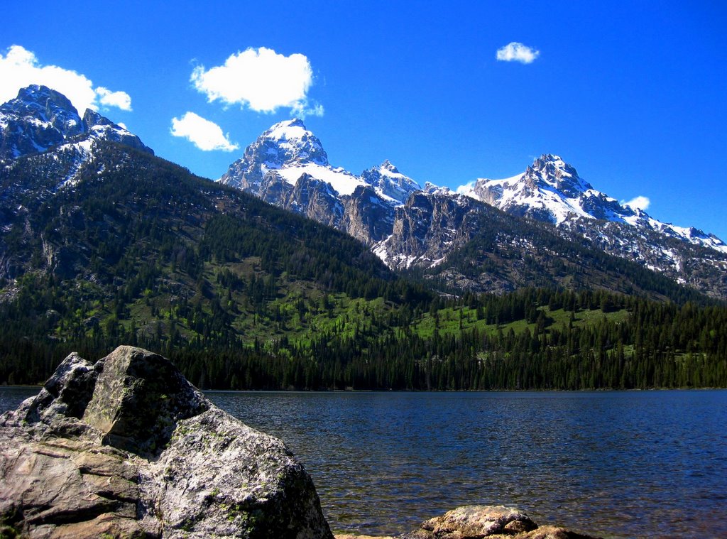 Taggart Lake by Globe Spinner