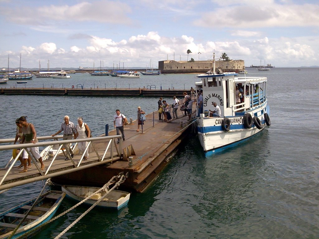 Terminal Marítimo de Salvador - Comércio. by Cleber Almeida