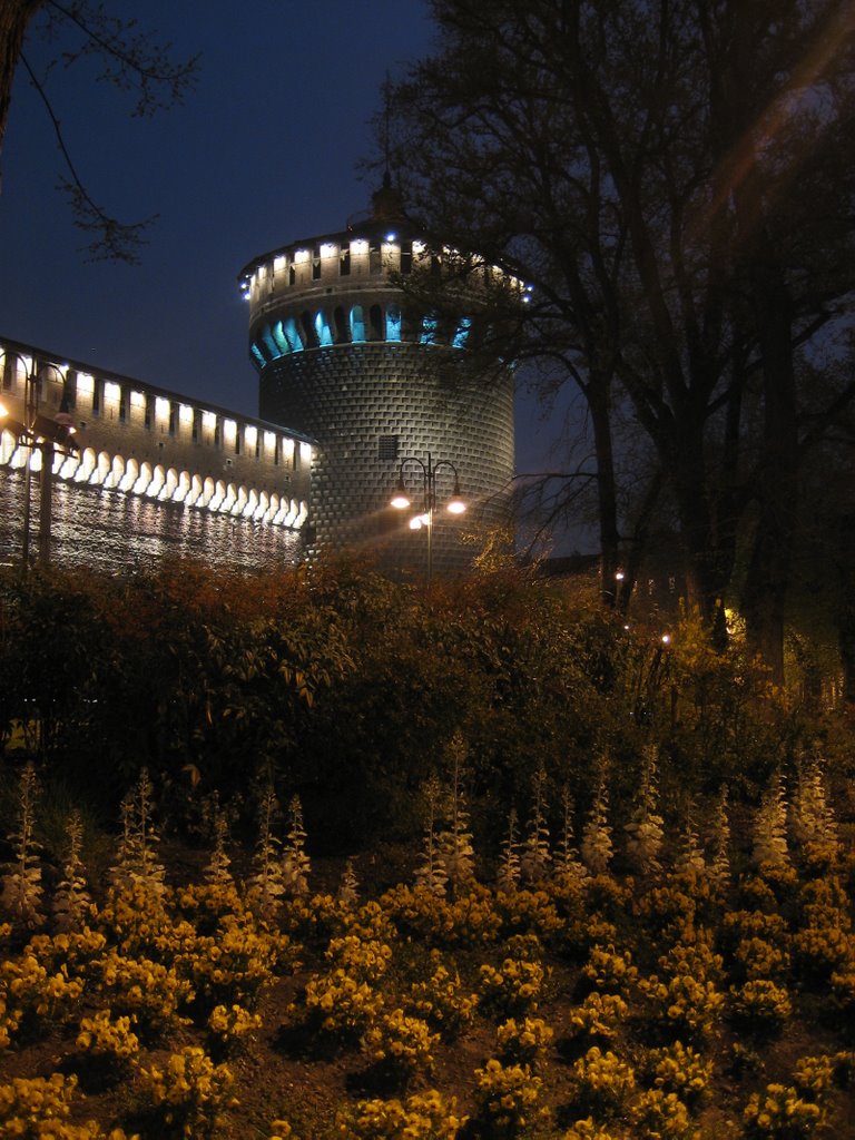 Castle by night by Abog. Manuel Galvez