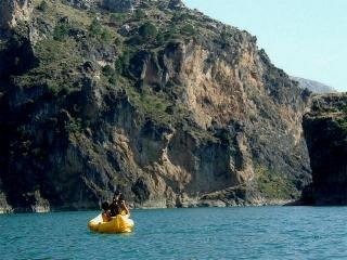 Canoa en el Embalse de Quéntar by davilo