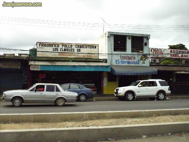 Avenida Yaracuy by Juanjosemora.com