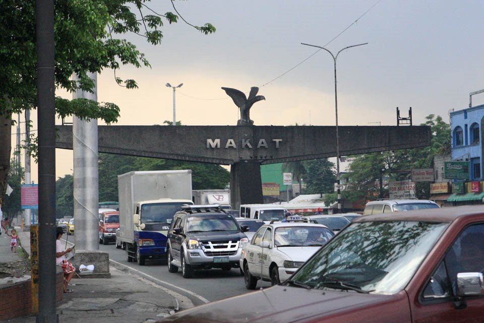 Manila, Philippines by Richard Lozin