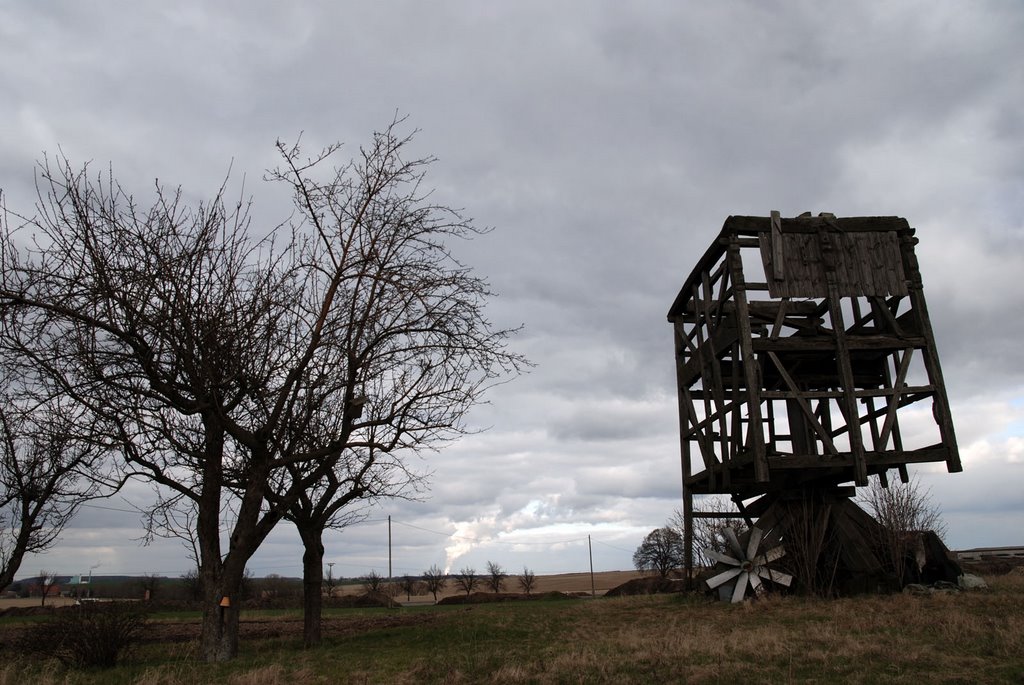 Defekte Bockwindmühle by katze1970