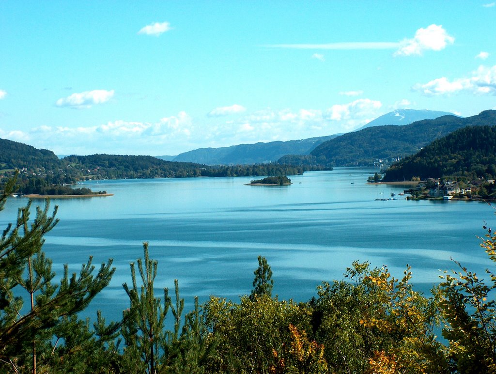 Wörtherseerast mit Blick auf den See by khome