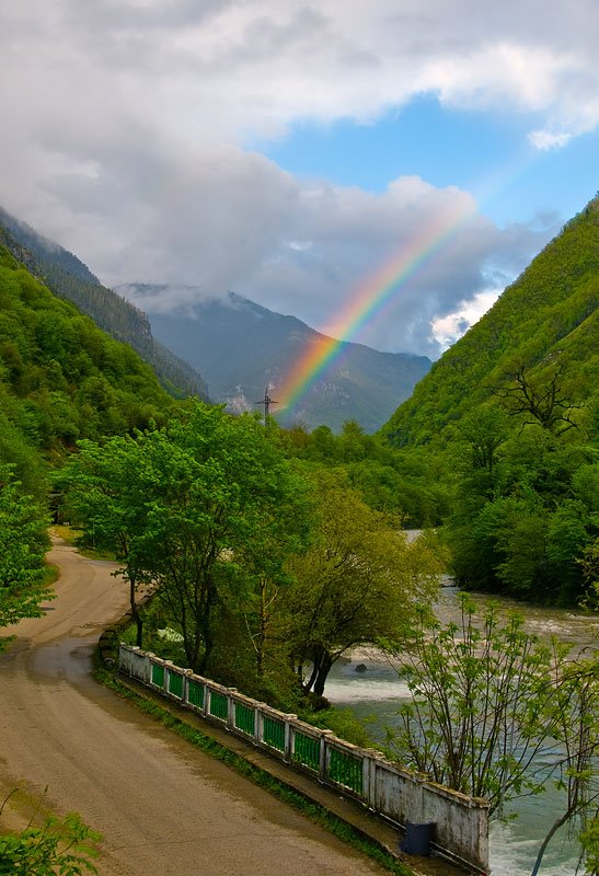 Road to the Ritsa Lake of Abhasia by Romiko1