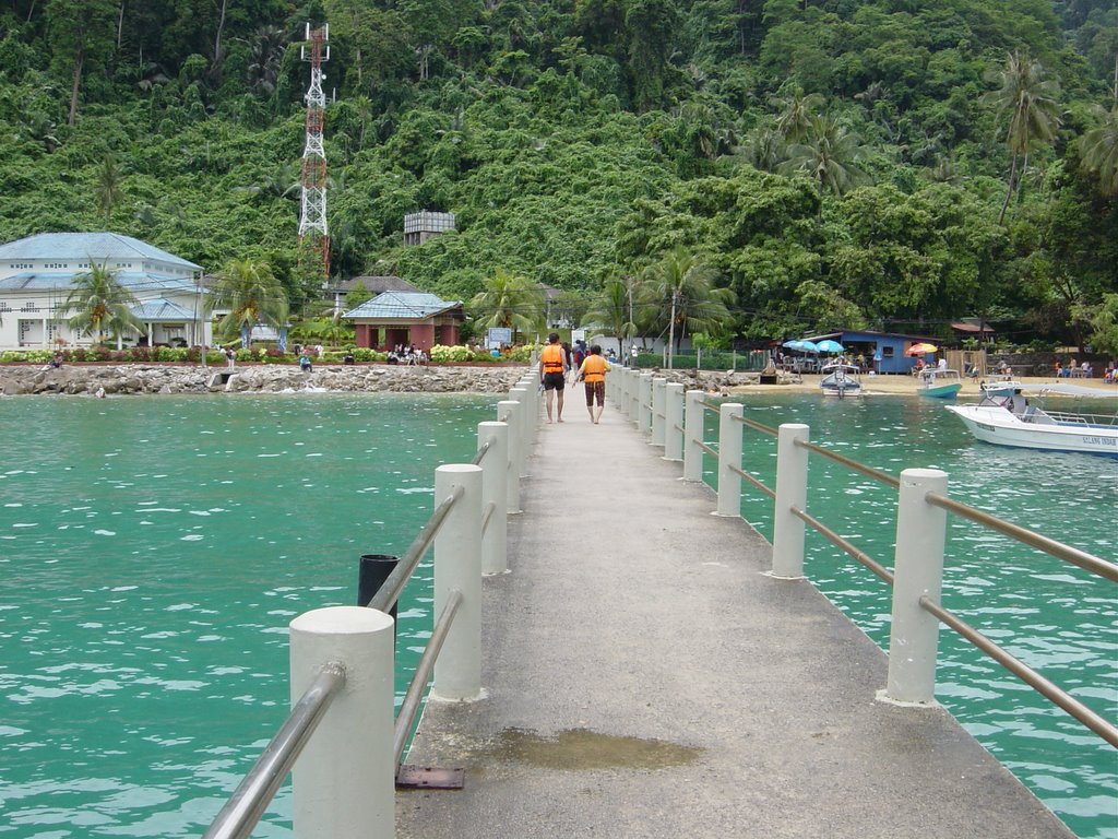 Pulau Tioman Marine Park by kmyusof