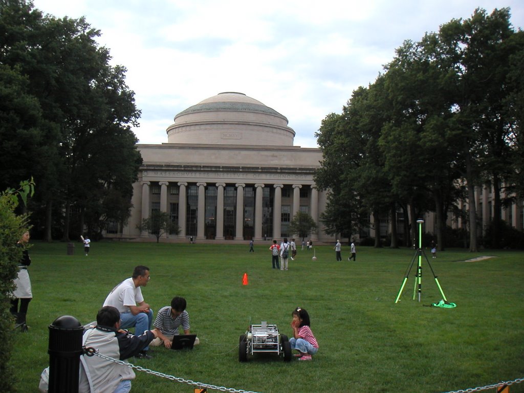 The Dome of MIT by Raoul Grasman