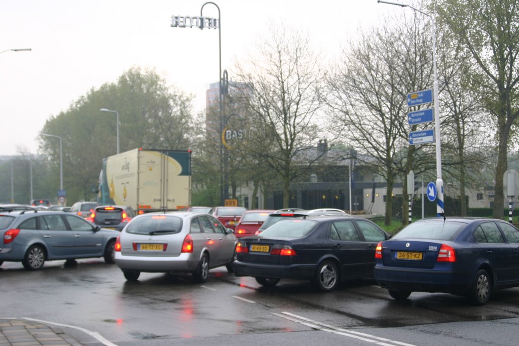 Verkeer Voorschoterweg 17 april 2009 by Marius Bennenk