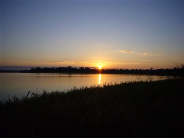 Amanecer Laguna Brillante by clansing