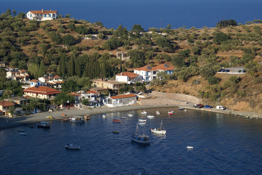 Port of Sambatiki by apelon@otenet.gr