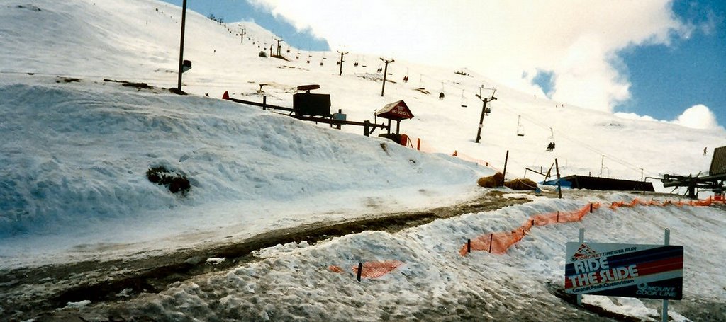 Ski run Queenstown o=k by Olive Kirk