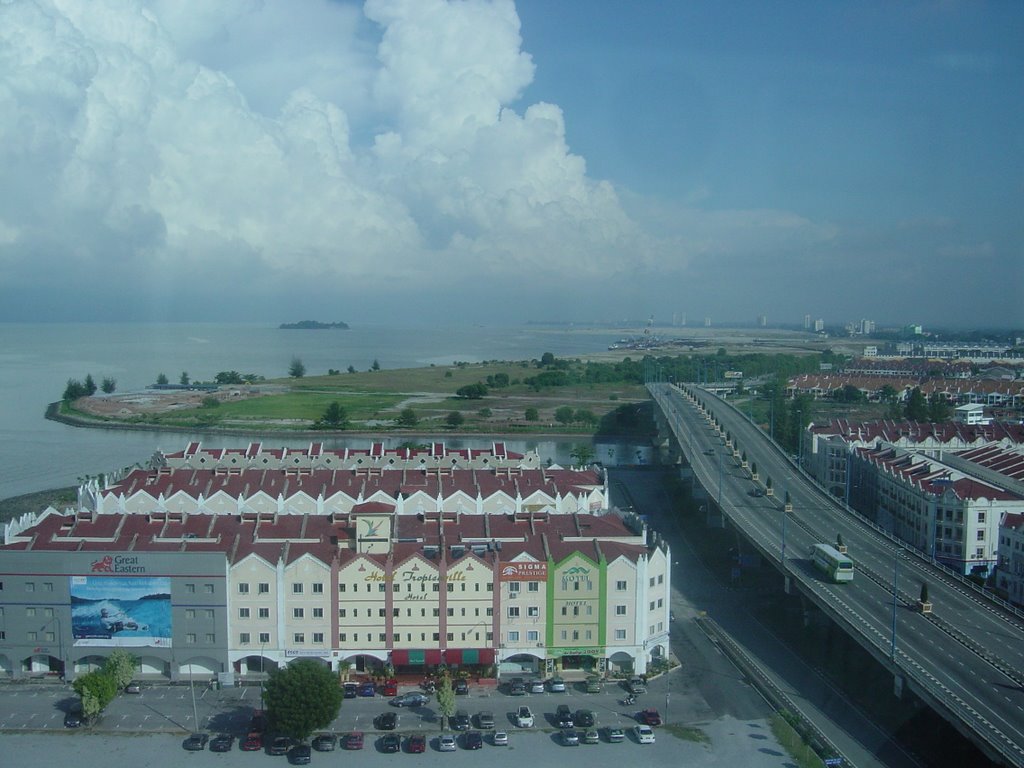 Melaka Holiday Inn by Dodulation