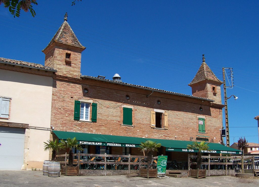 82 MONCLAR DE QUERCY - au village by Jean THIERS