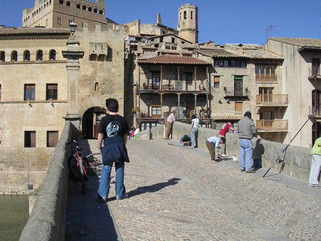 VALDERROBRES (TERUEL) by JOSE LUIS OROÑEZ