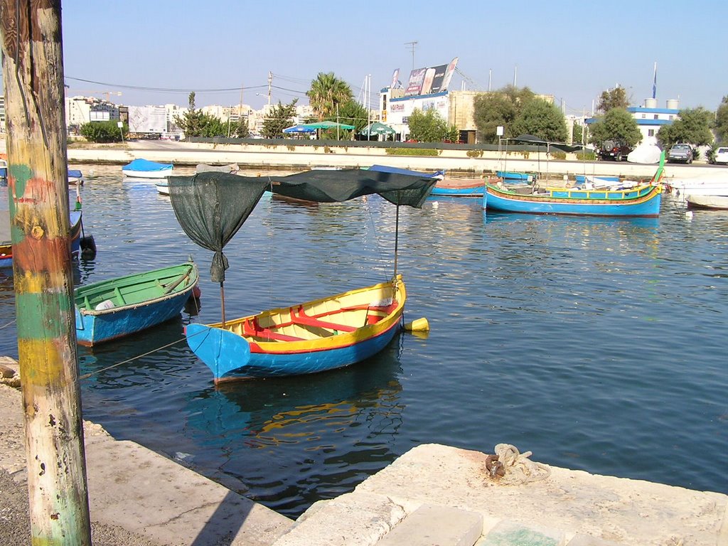 GHJENK -> Sliema, harbour at Manoel Island by Ghjenk