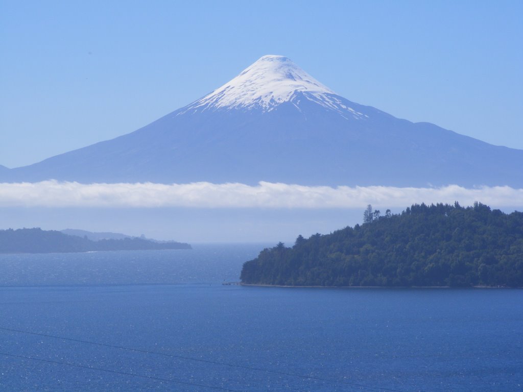 Volcan Osorno, desde mirador Puerto Octay by juan pablo arancibia