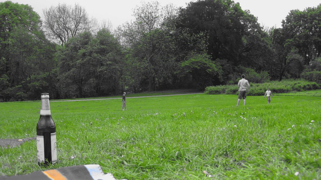 Enjoying a beer in Luisenpark, Erfurt by Sancho Pansen