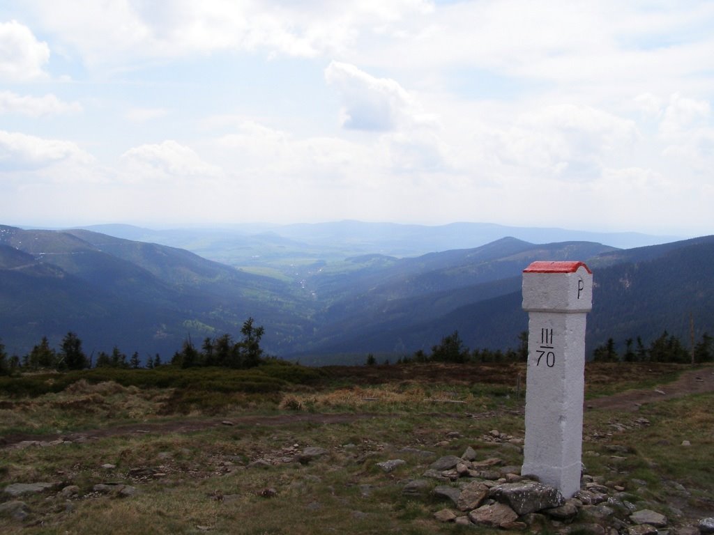 Border pole by Dodge