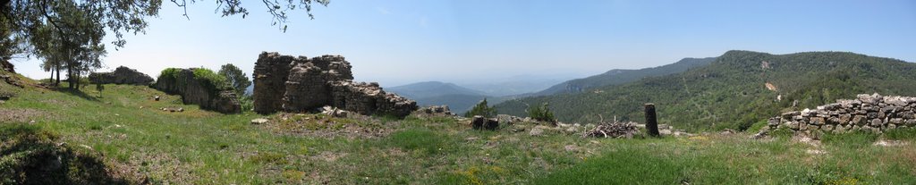 Castell de l'Albiol 7 by Joel Marimon Bonet