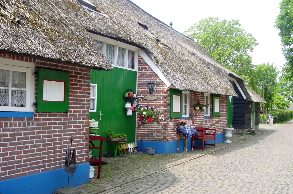 HOLLAND, Staphorst: Farmhouse museum by NellvdBoschLevendig