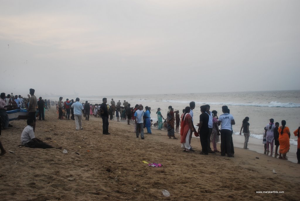 It's Marina, Chennai by Karthik Sankaran