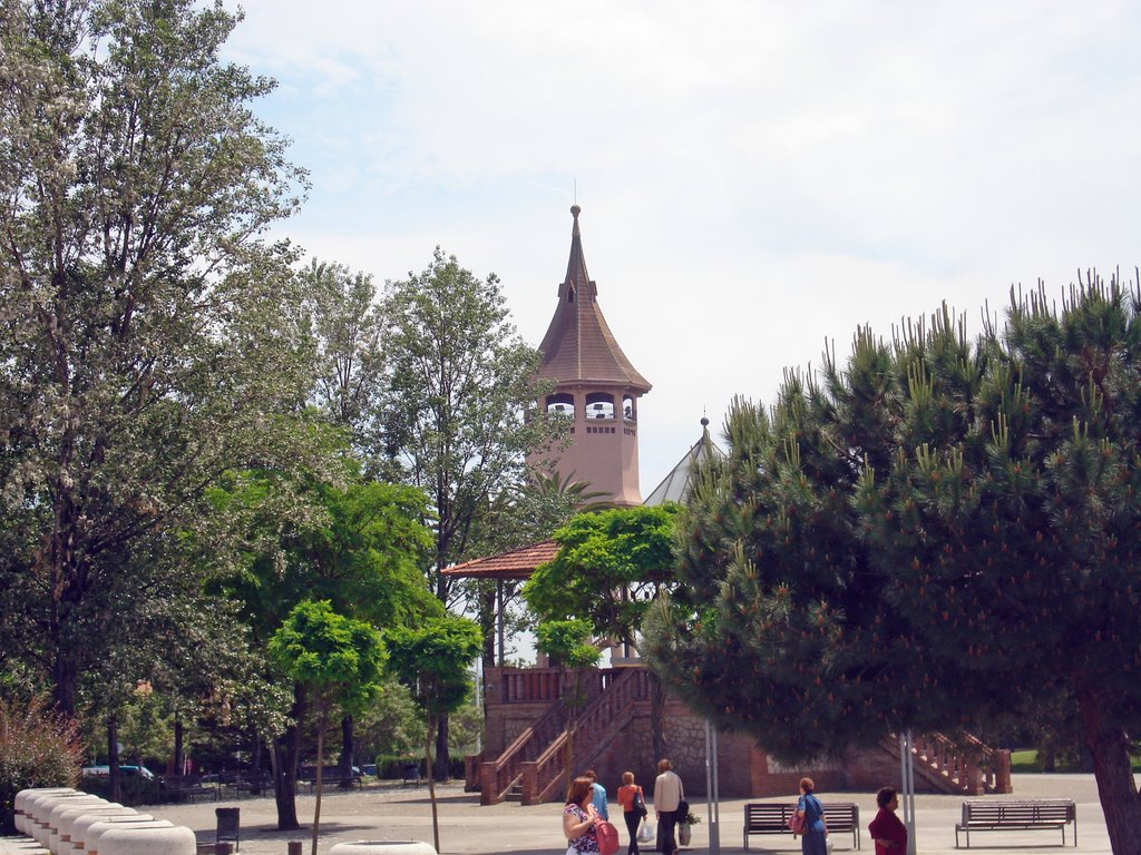 Sabadell, Parc Taulí y Torre del Agua by cesarcriado