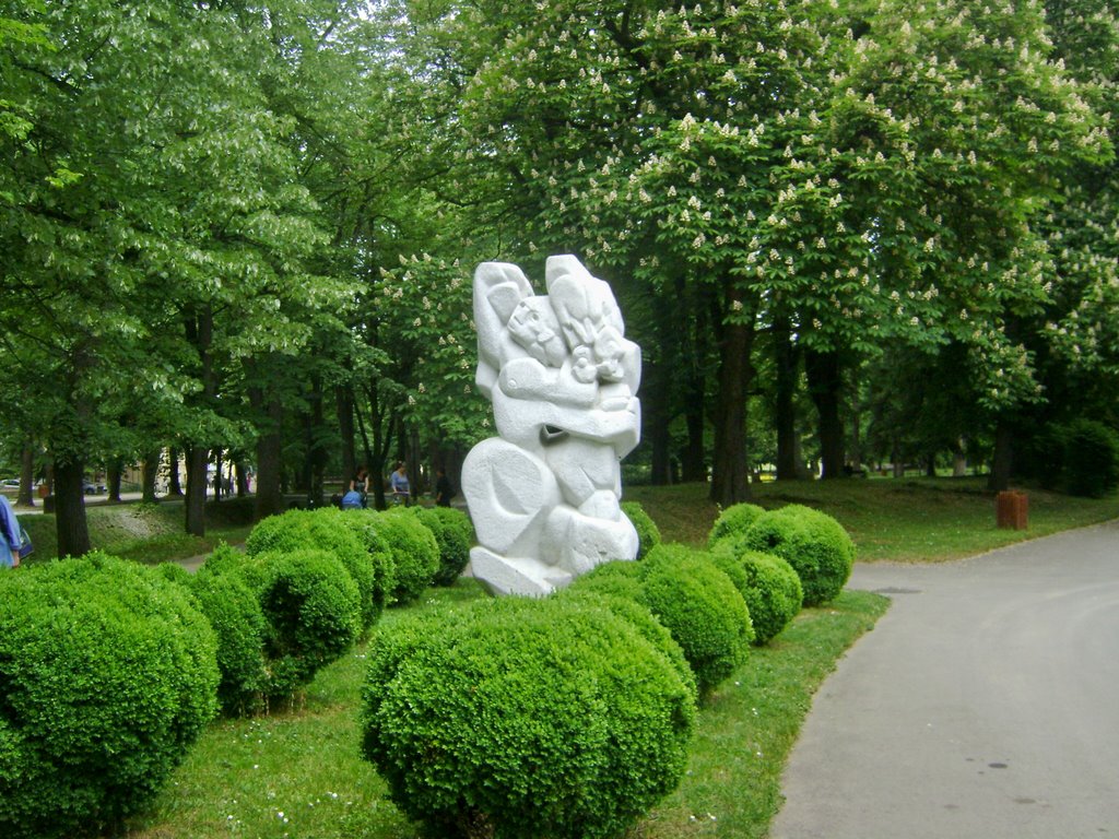 Monument-Kentaur,Ernest Neizvesni by DraganMitić