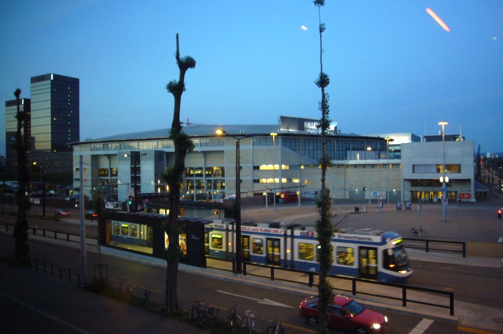 Hallenstadion und Air Gate Towers by Wa18