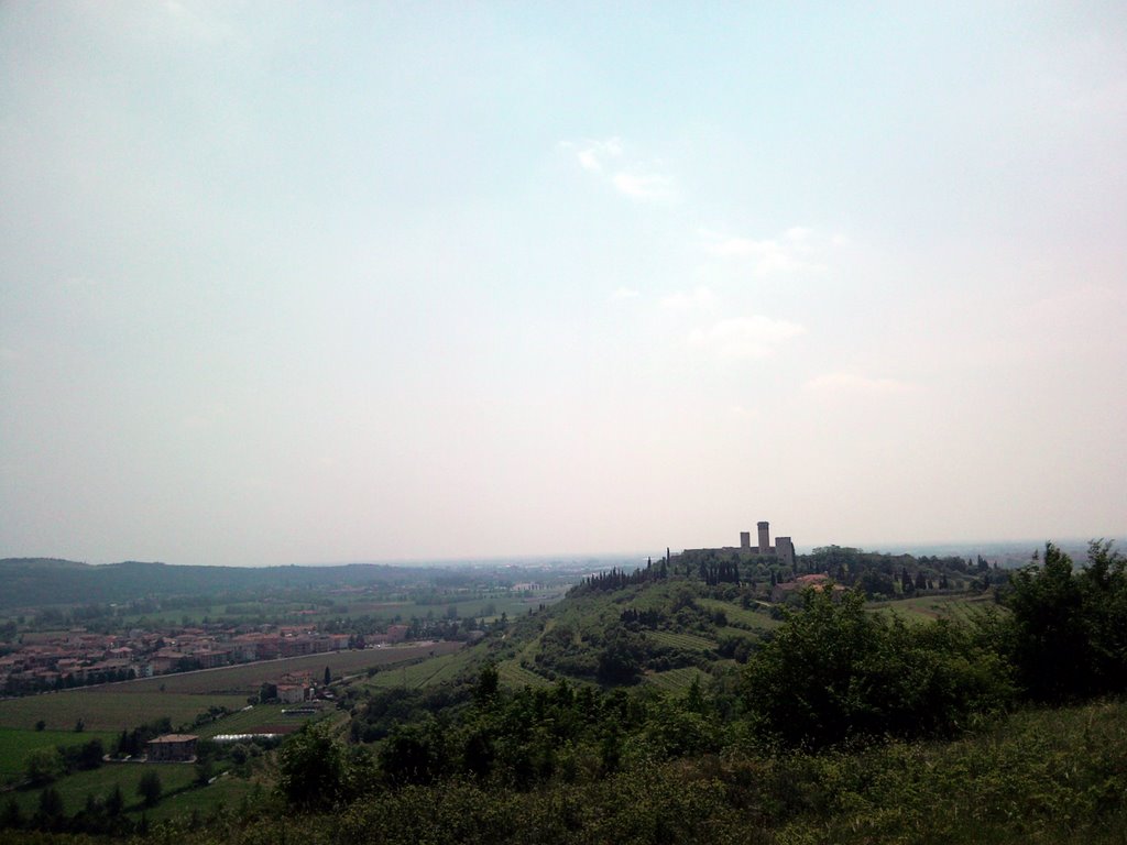 Il Castello di Montorio by altodigamma