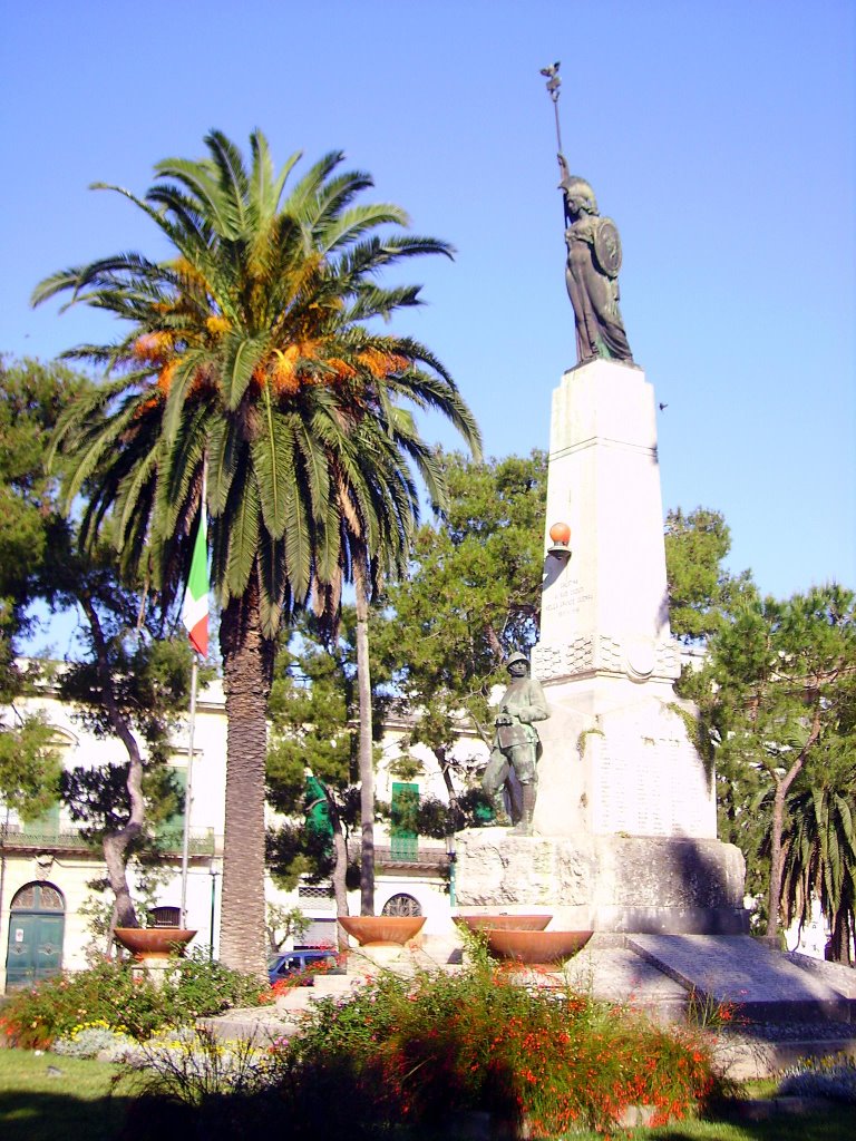 Monumento ai caduti della grande guerra by Matteo Fonseca