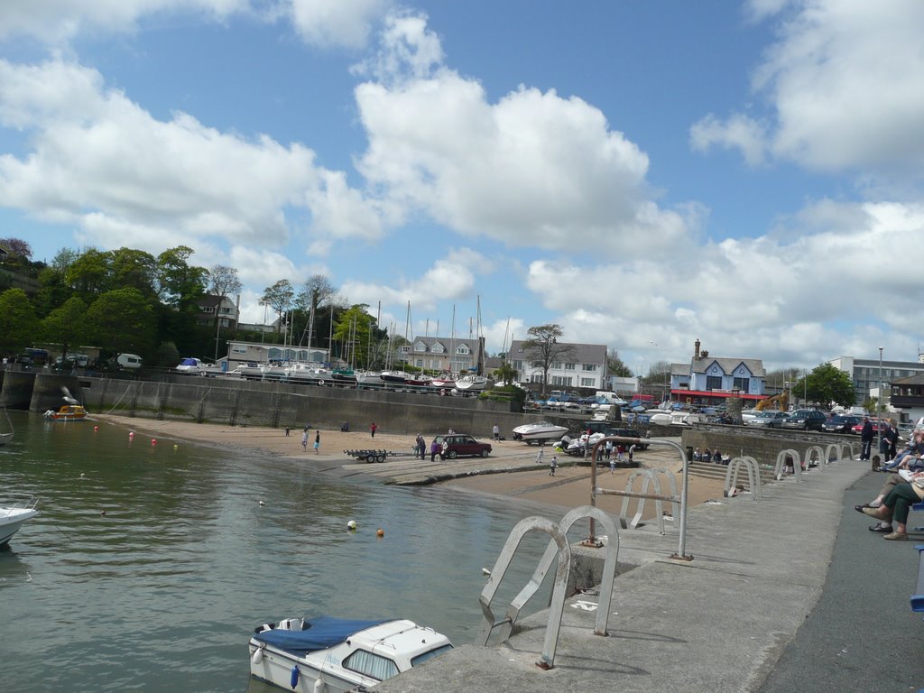 Saundersfoot Harbour by Bifty