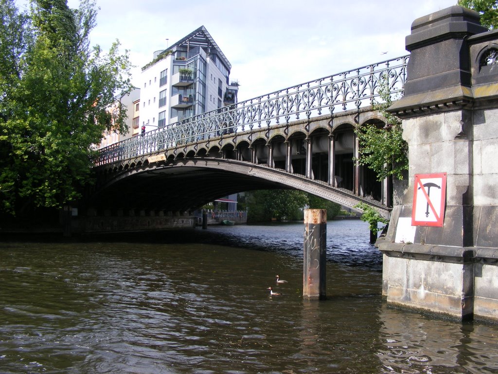 Brücke Mühlenkamp by Reinhard Ackermann