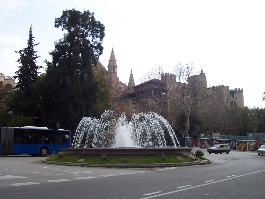 Plaza de la Reina by Daniel Martínez