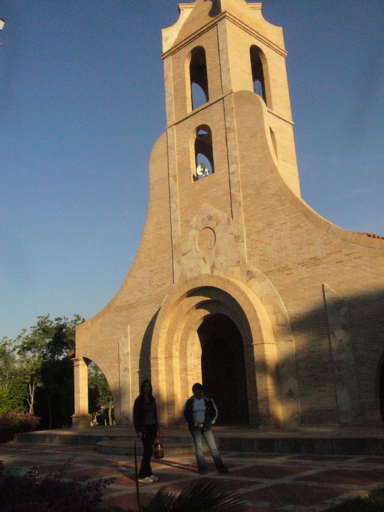 Iglesia San Vicente Ferrer - Atyra by Javier Martinez Cano