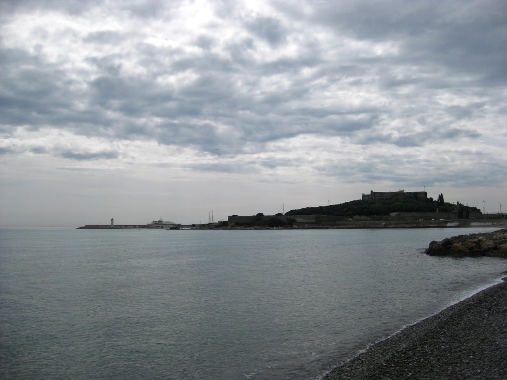 Antibes, Francia. by Robert@Dona