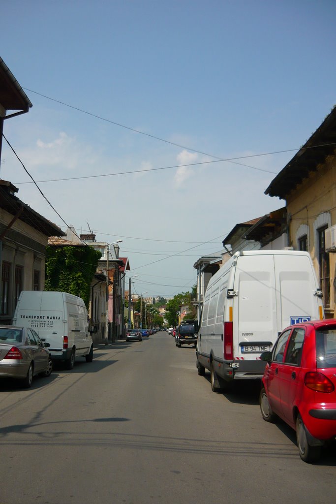 Street view - old side of the city by Andrei Gramaticu