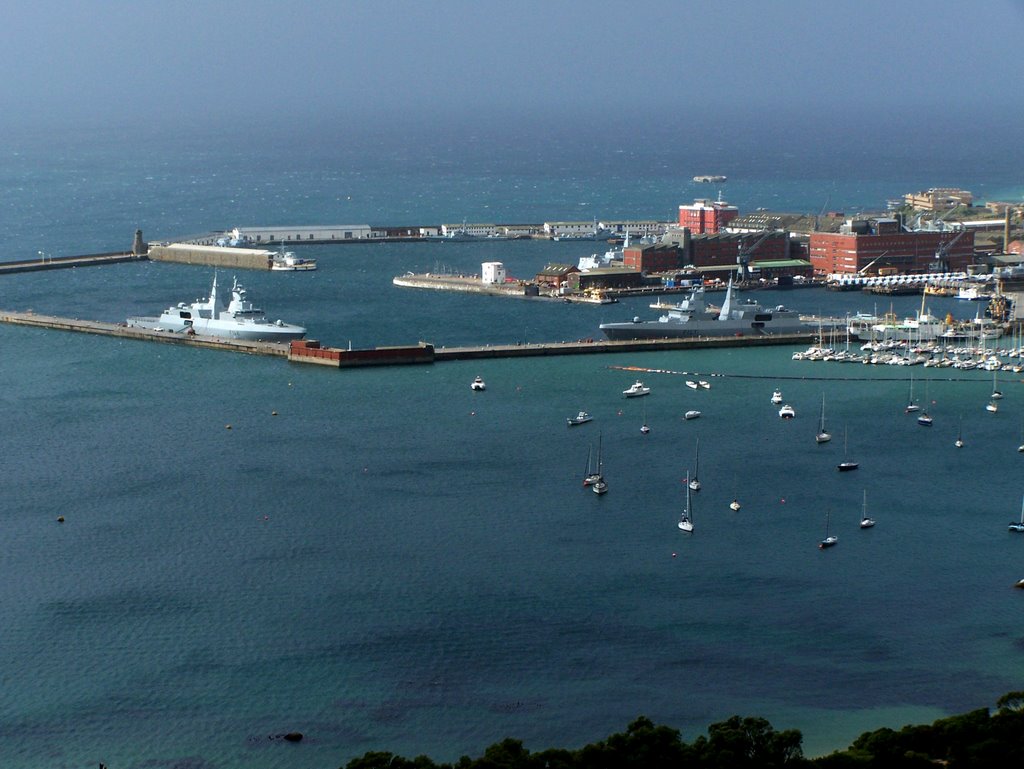 Tax payers money rusting in the harbour by Rob Coomber