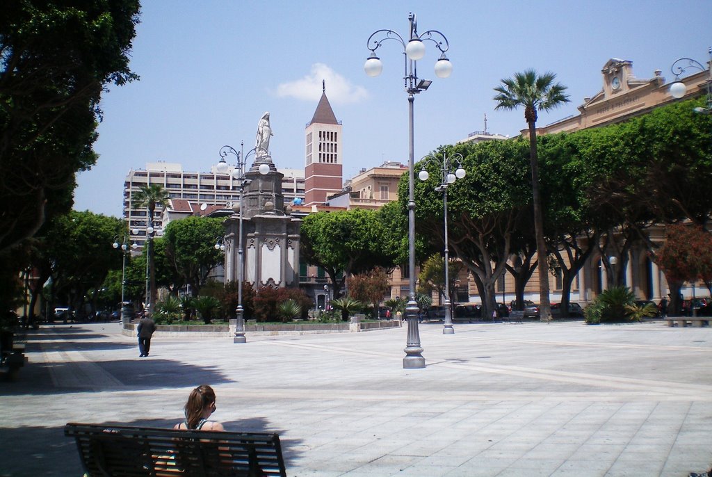 Cagliari - Piazza del Carmine by EPerez1972