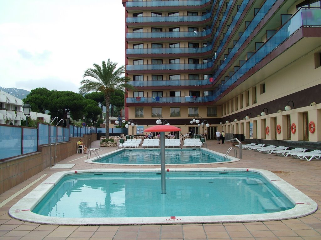 Swimming pool Calella Palace by pandamac