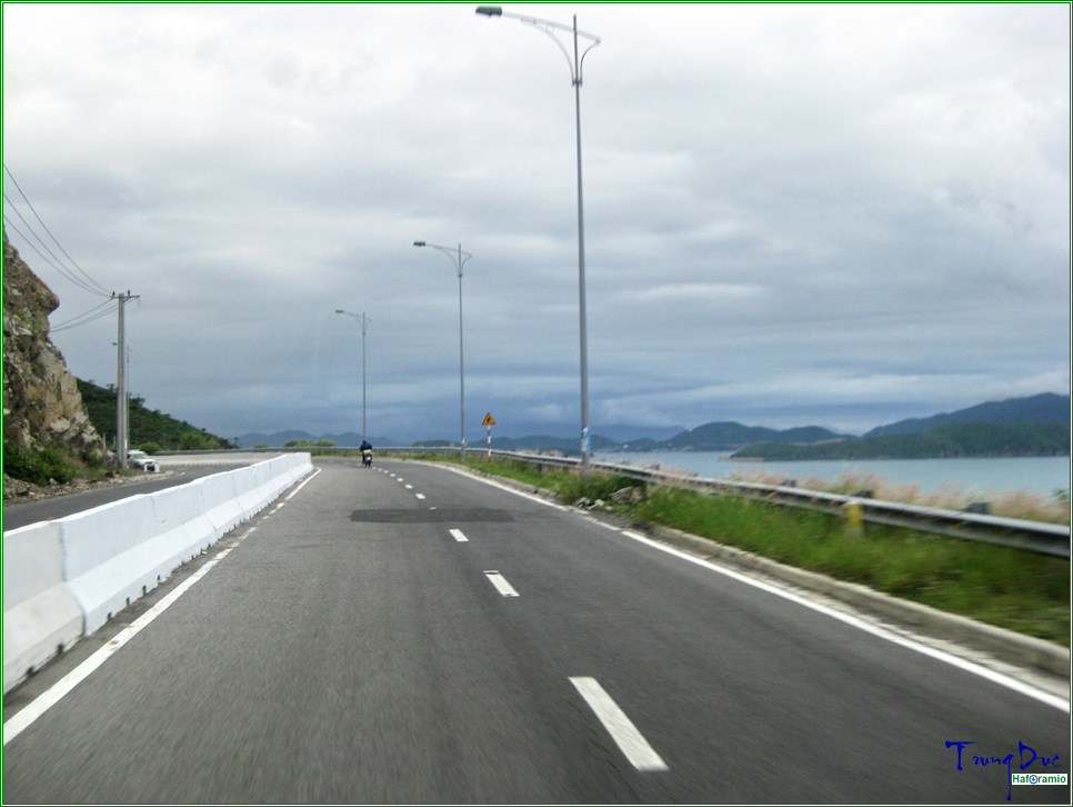 Đường đi sân bay Cam Ranh by Trung Đức