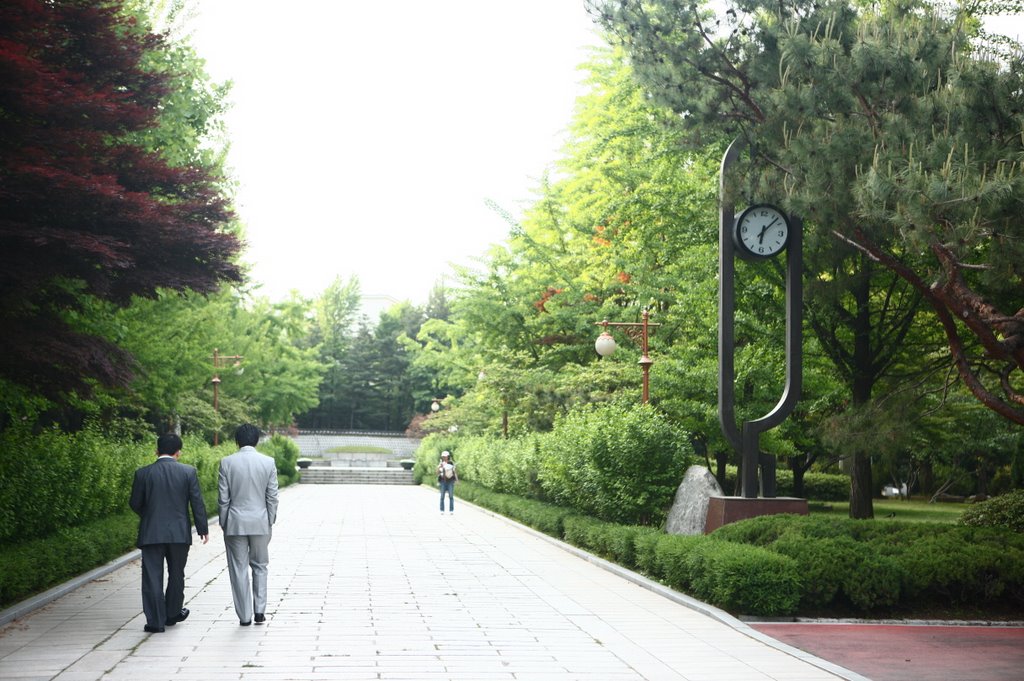 Dosan Park 서울시 강남구 신사동 도산공원 by visitkorea.or.kr