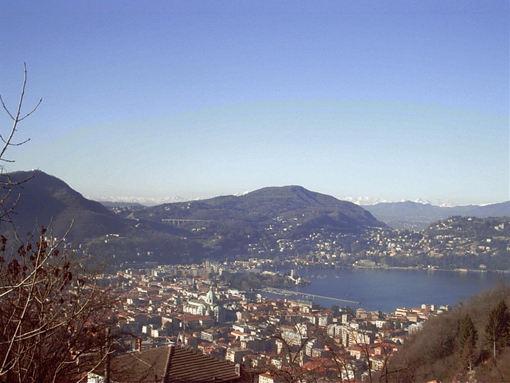 Como vista da Brunate via ai piani by Alberto.Clerici